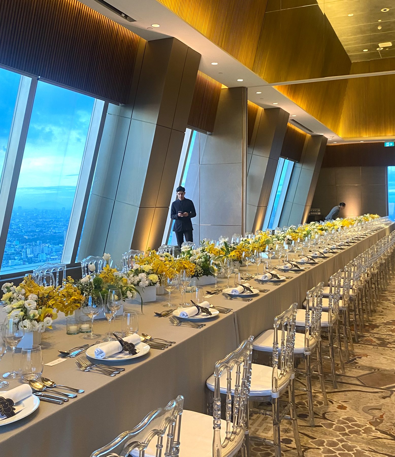 VIP dinner tablescape